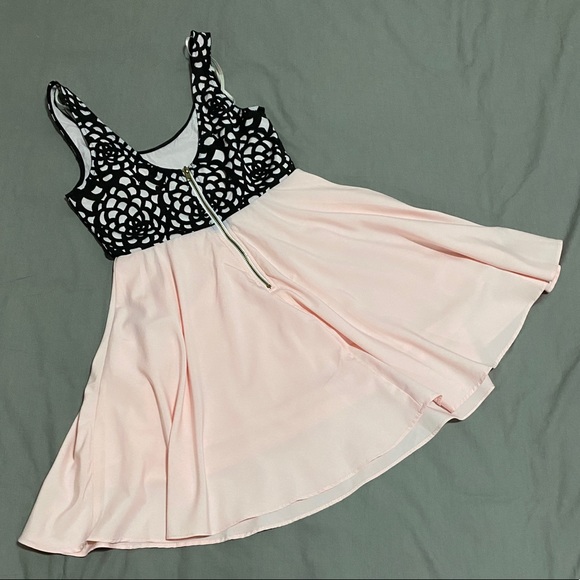 Lovelygirl Light Pink and Black Dress, Small - Picture 3 of 6